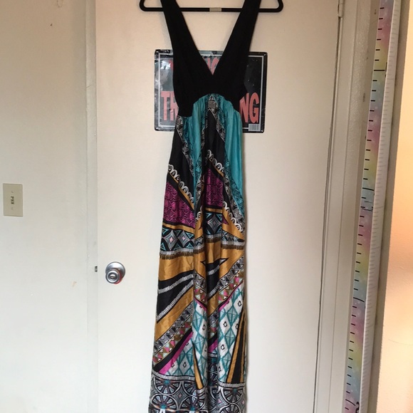 Dress - Picture 2 of 3